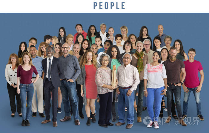 多样性人民站在一起