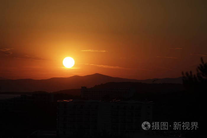太阳山日落晚上