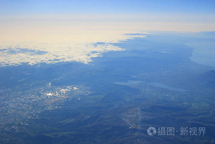 北海道，日本日本一架飞机从空中俯瞰