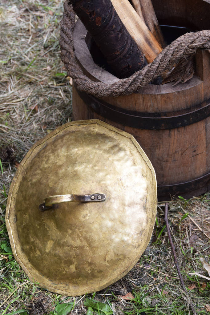 用水的中世纪木桶
