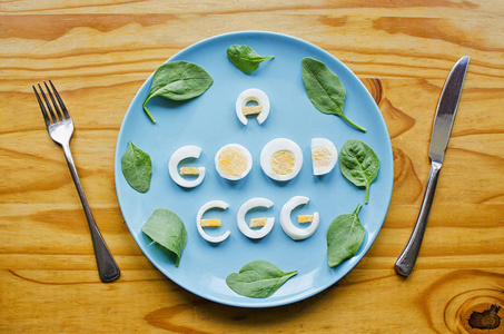 早餐煮鸡蛋字母设计