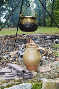 陶罐和中世纪的花盆