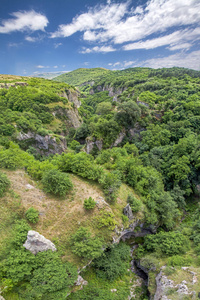 风景如画的景色美丽的峡谷在 Khndzoresk 洞穴定居点 第十三世纪, 曾经居住, 直到二十世纪五十年代 从吊桥, Sy