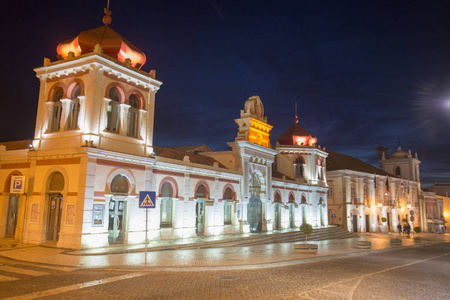 在 Loule 旧镇在葡萄牙 markethall