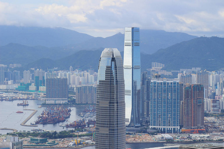 在维多利亚港的景观鸟瞰图图片