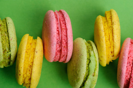 甜和多彩法国杏仁饼或 macaron，顶视图