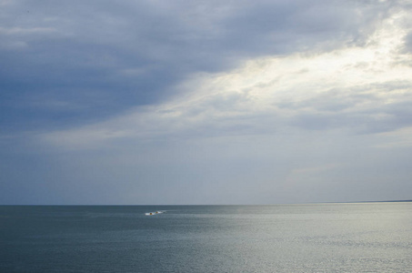 海景多云的天空