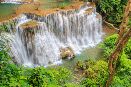 清迈湄卡米瀑布图片