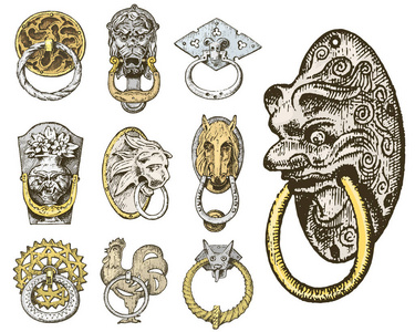 建筑装饰元素, 木制的门把手, 门环或句柄.狮子和马.