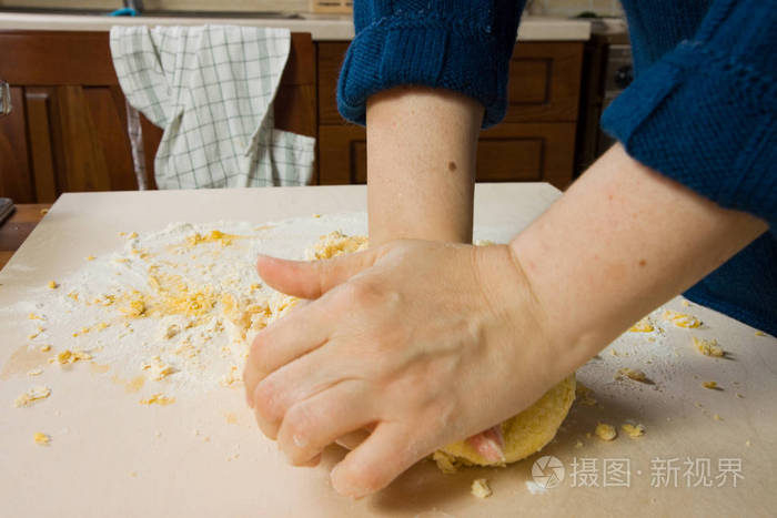 制作面食在家里