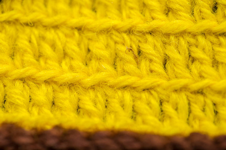 彩色羊毛纱手做的钩针图案美丽特写镜头。柔软和温暖天然羊毛。模式的羊毛