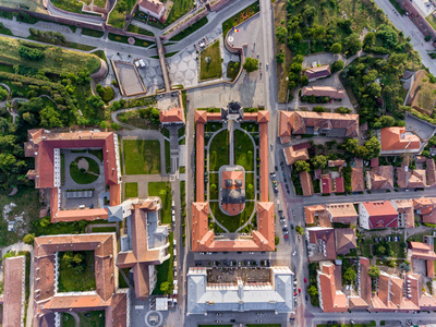 阿尔巴尤利亚老城市中心和中世纪 fortres 的俯视图