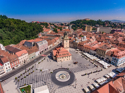 布拉索夫主要广场的全景视图