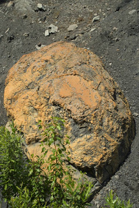克麦罗沃地区采煤废弃的采石场