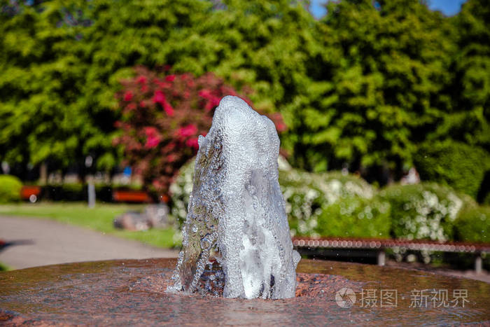 地层水，Splashing 喷泉