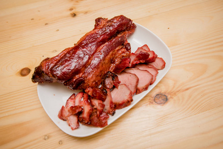 烤香猪香港式烤猪肉, 烤猪肉,泰国烤脆皮猪肉照片