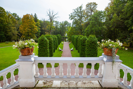 白色别墅城堡图片