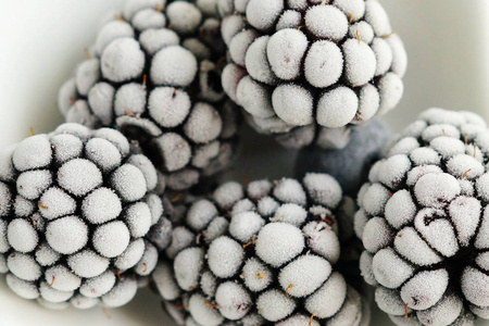 冻结黑莓浆果特写
