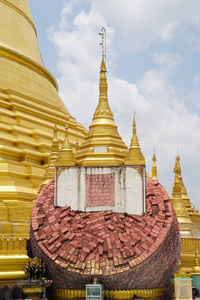 瑞摩屠佛塔宝塔在仰光，缅甸