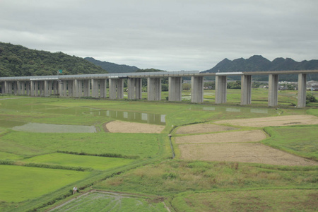 从火车在山口农场视图