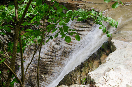 美丽的瀑布 Rufabgo。Adygea