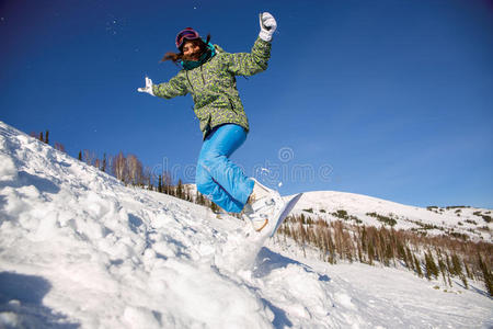 滑雪板跳跃