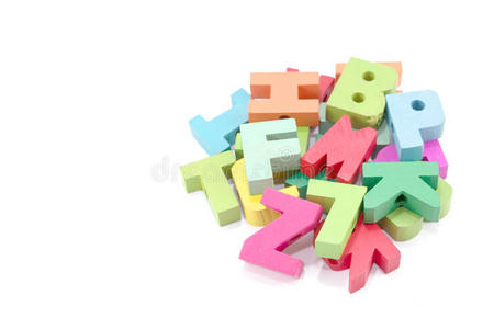 带字母的彩色卡片.彩色塑料字母