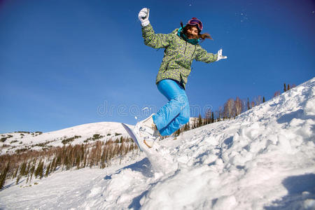 滑雪板跳跃