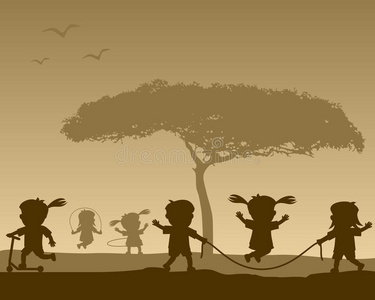 剪影快乐的孩子们和恐龙滩的日落的父亲和孩子们剪影孩子们的游乐场