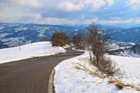 山路