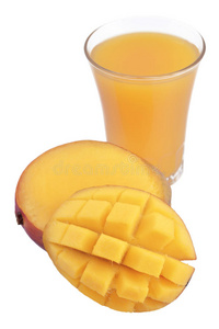 芒果和一杯芒果汁
