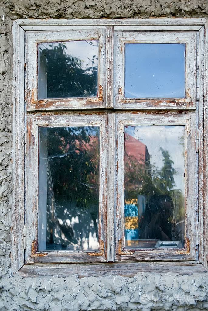老木窗口