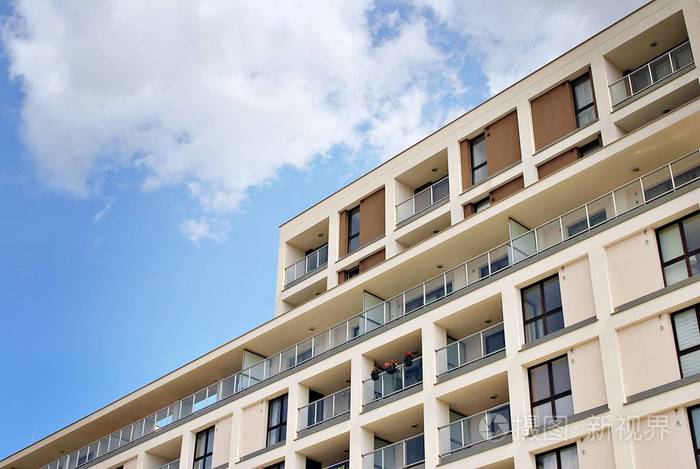 现代的豪华公寓楼