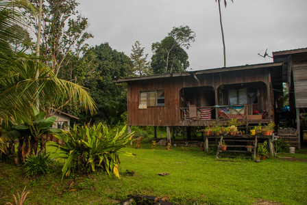 村庄的阳台图片-村庄的阳台素材-村庄的阳台插画-摄图新视界