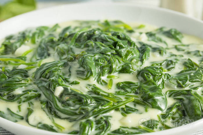 奶油自制奶油的菠菜