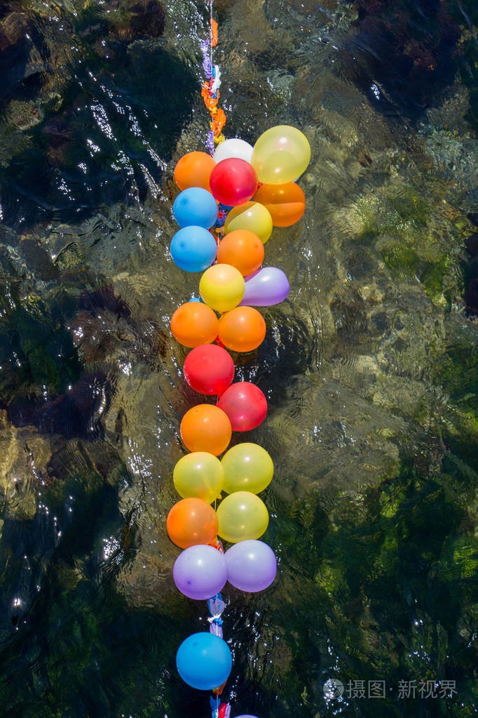 气球作为目标在水