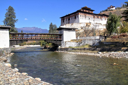 Paro Rinpung 宗，木制 br 传统不丹皇宫
