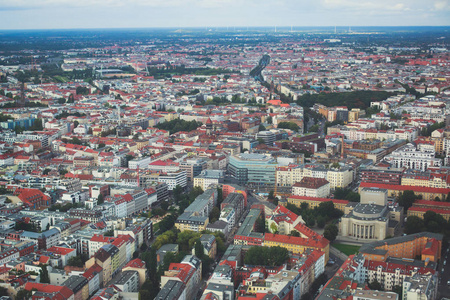 柏林与天际线，景外有见的城市，德国，从电视塔观景台的鸟瞰图