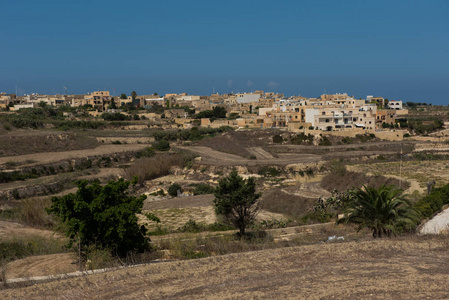 马耳他戈佐岛上的 gharb 村