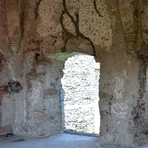 中世纪的宫殿，在村子里 Racos，特兰西瓦尼亚的幻想重建