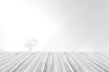 天上的云带木的露台，白色的风格的过程