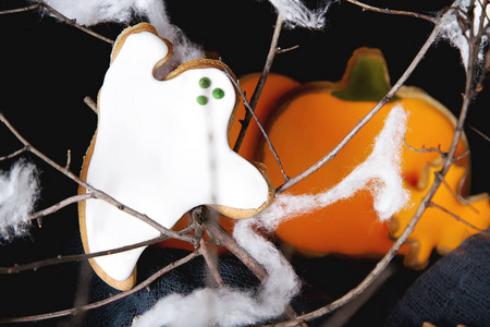 甜蜜的万圣节。饼干的鬼魂 叶子和 pumpk 形式