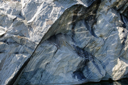 盛大和大规模的白色大理石峡谷