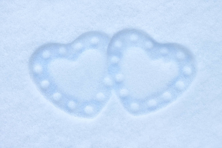 地上半个心符号图片