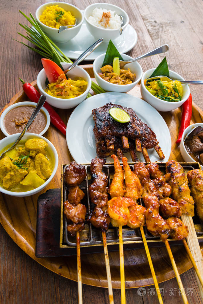 沙爹咖喱在印尼巴厘岛传统的巴厘岛海食品