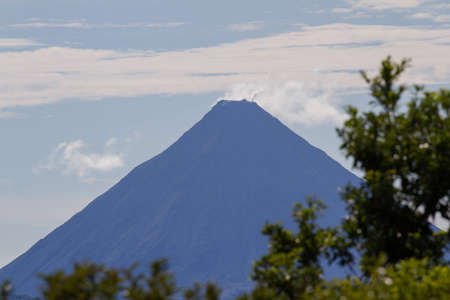 在距离阿雷纳尔火山