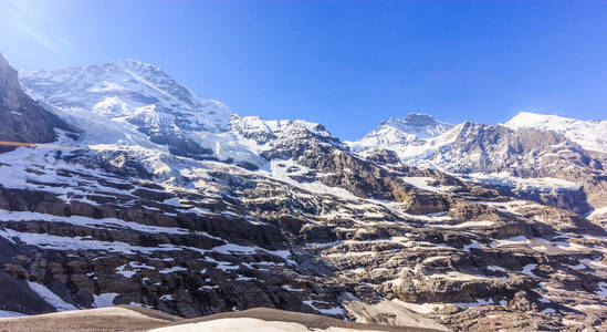 雄伟壮观的自然欧洲瑞士高山风景背景，少女峰地区，劳特布龙嫩 伯尔尼高地 伯尔尼小行政区，瑞士欧洲