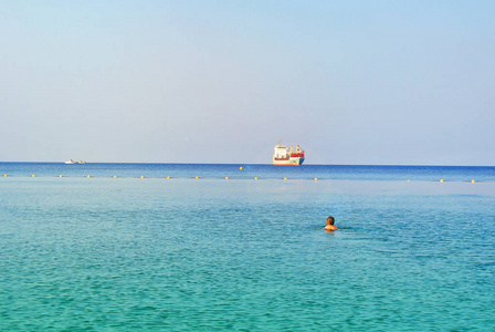 海景。地中海。特拉维夫的海滩。以色列