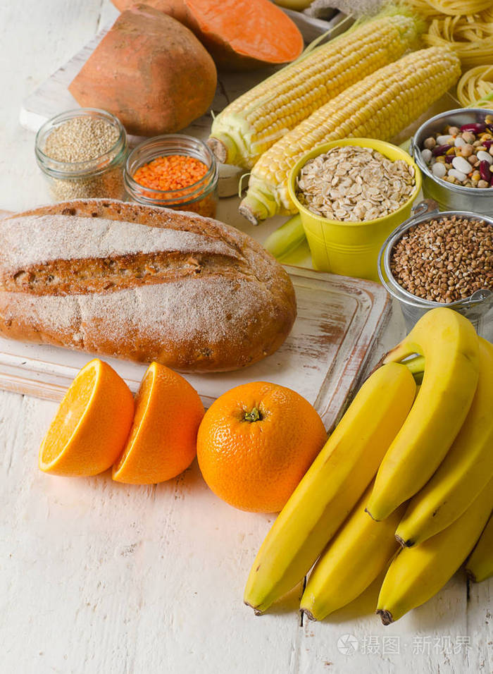 面包蔬菜和水果