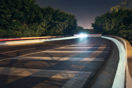 夜晚马路背景图图片